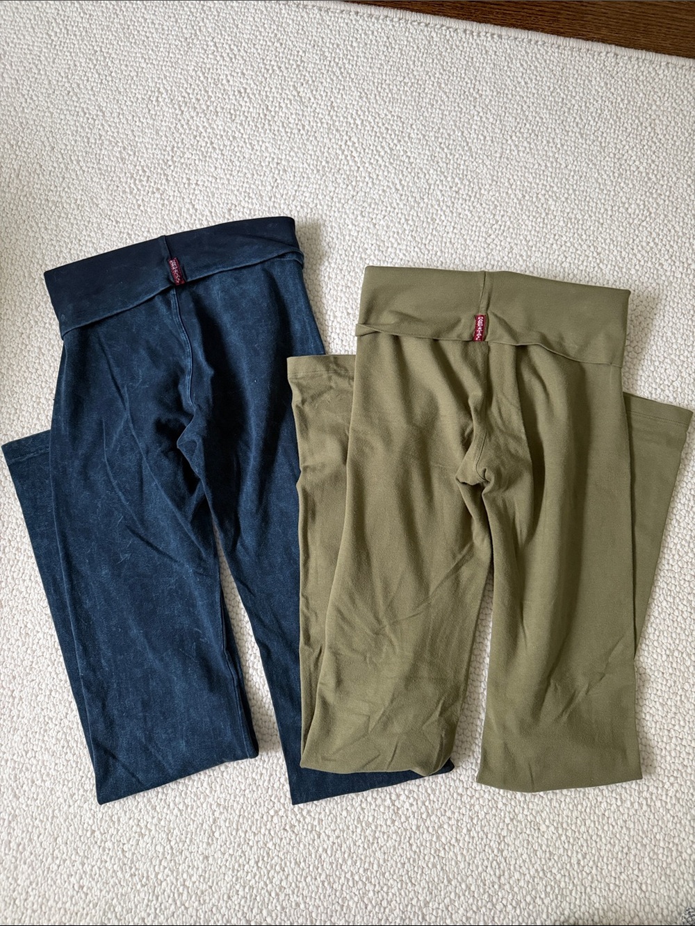 2 Hardtail Fold Over Waist Leggings in Olive Green and Navy
